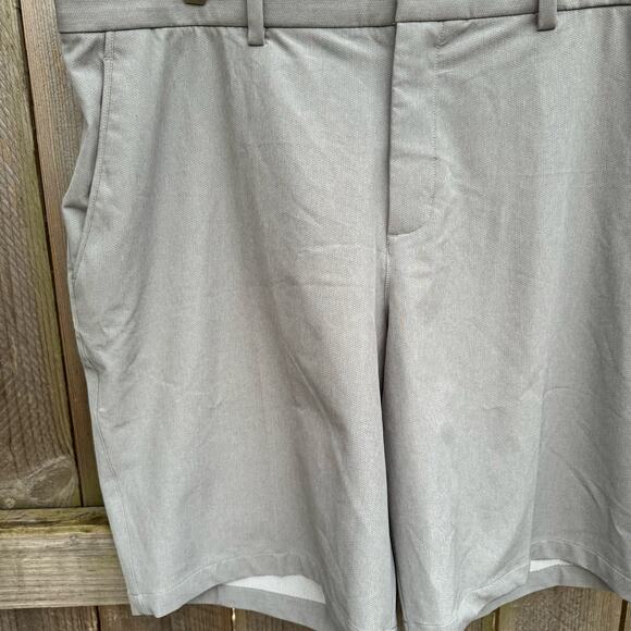 Nike Golf Shorts Dri Fit Gray Size 40 NWT Flat Front Chino Strechy Fabric - Picture 4 of 7